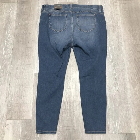 Torrid Bombshell Skinny High-Rise Jeans - New! - Size 22 Regular - Picture 4 of 5